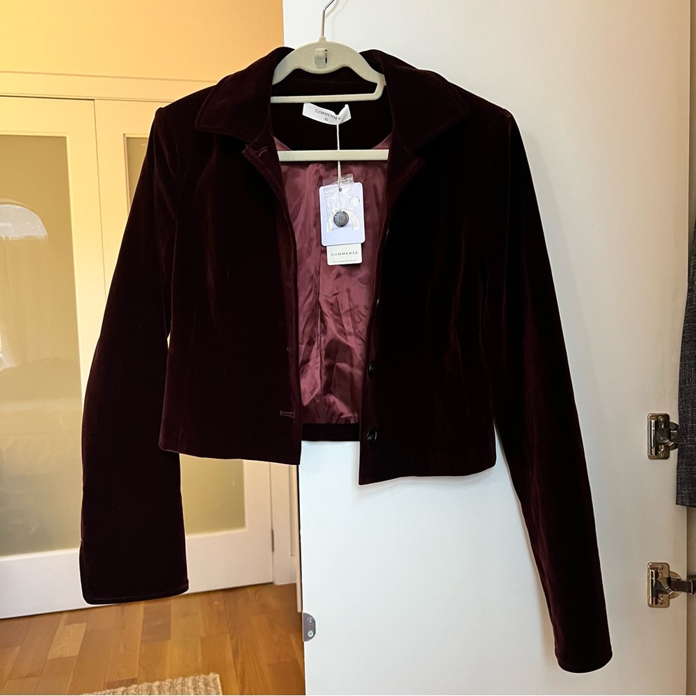 Commense Velvet Blazer in Rich Burgundy